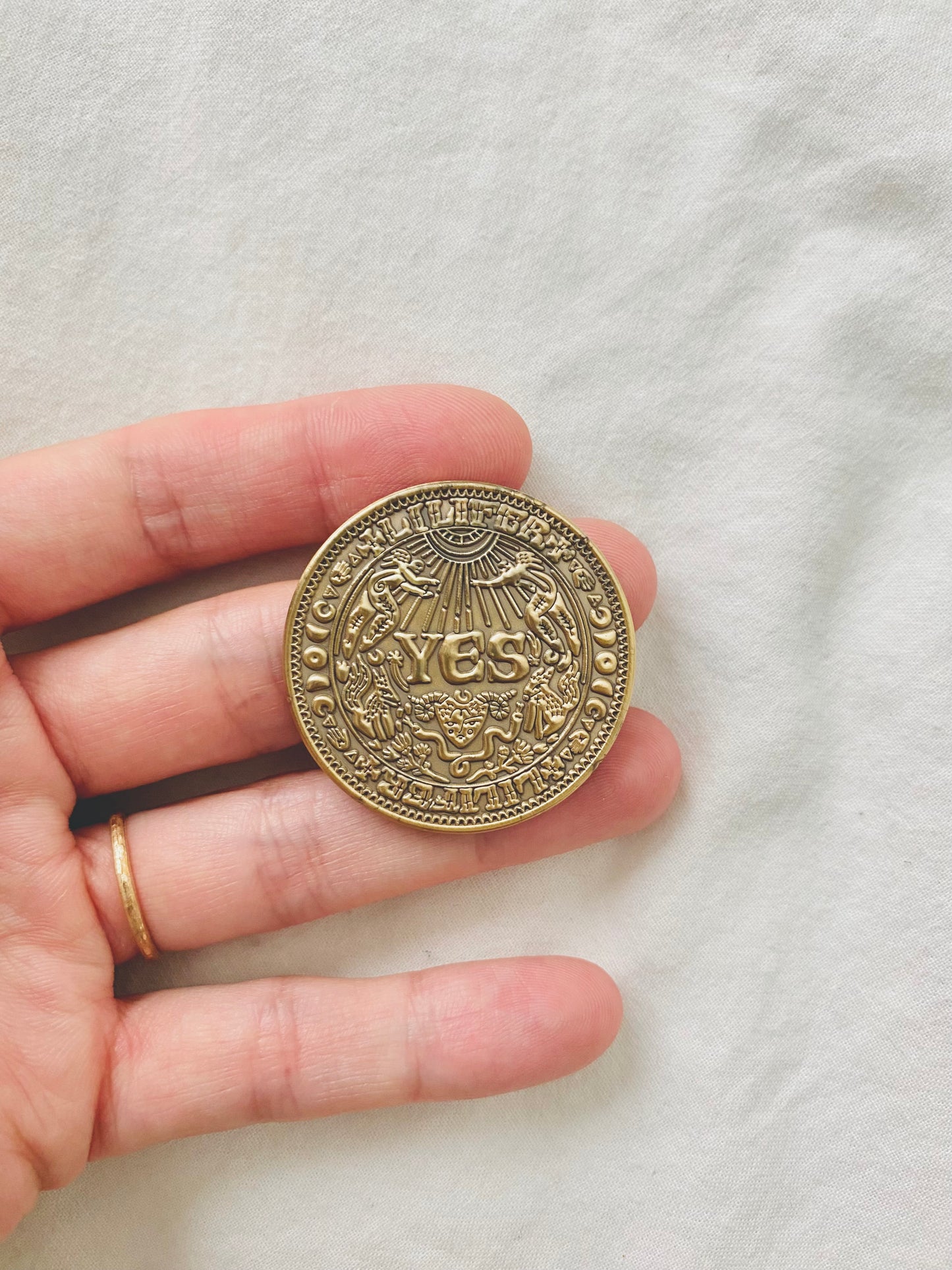 Lilifer YES/NO Gold Coin